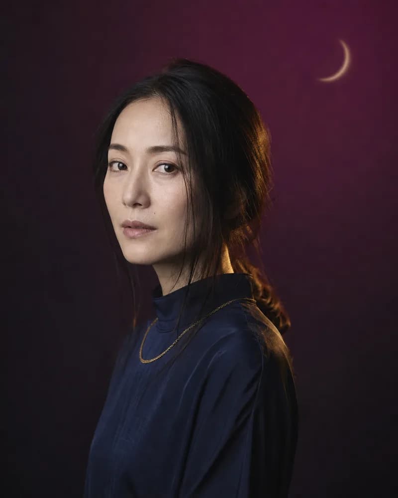 架空の占い師・綾瀬 澪（星読み）の肖像